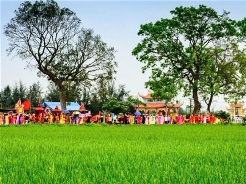 Lễ hội đền Phượng Hoàng, xã Minh Tiến, huyện Phù Cừ, tỉnh Hưng Yên được ghi danh vào Danh mục Di sản văn hóa phi vật thể quốc gia