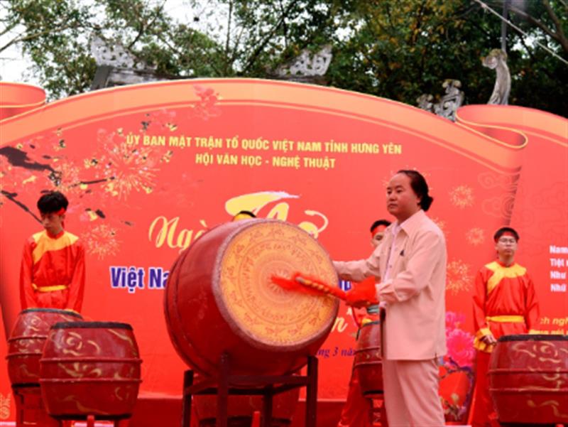 NGÀY THƠ TỈNH HƯNG YÊN NĂM 2026 - ĐIỂM NHẤN VĂN HÓA TRONG LỄ HỘI ĐỀN TRẦN