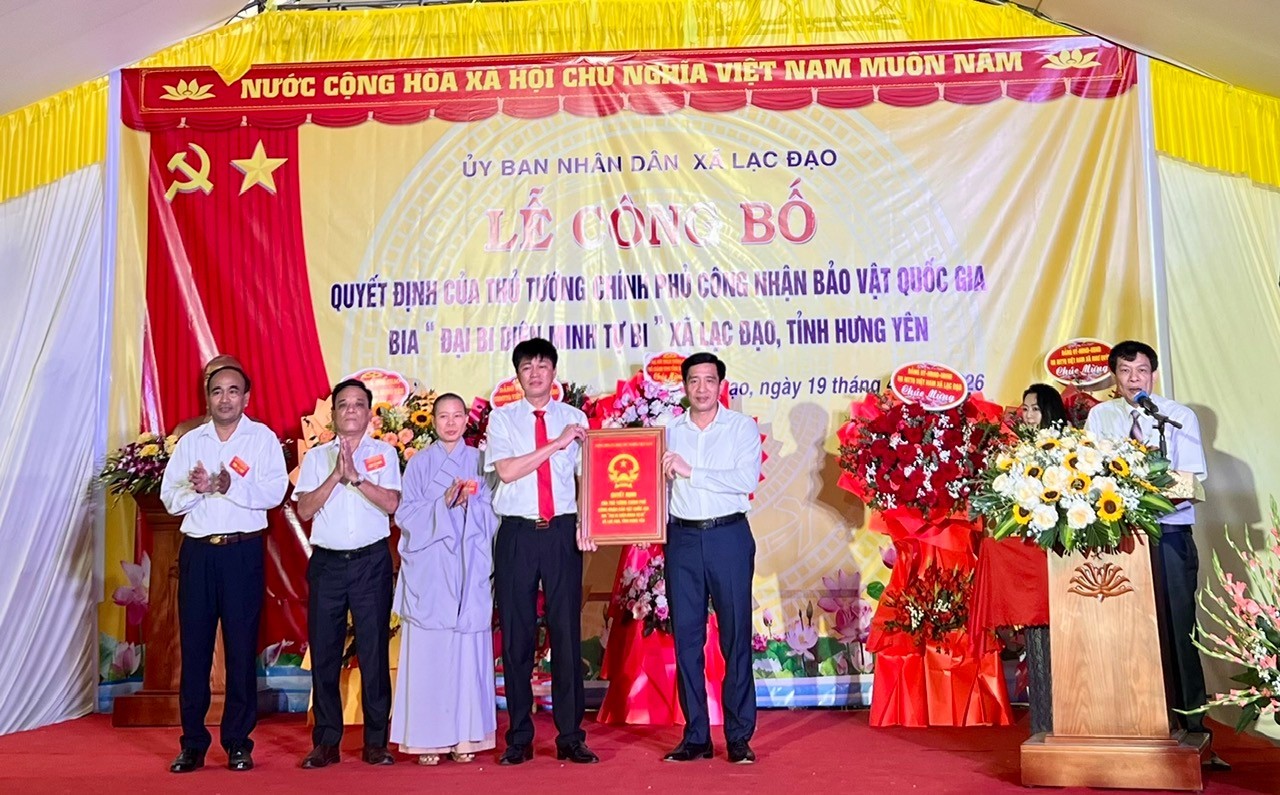 XÃ LẠC ĐẠO CÔNG BỐ BẢO VẬT QUỐC GIA  BIA 