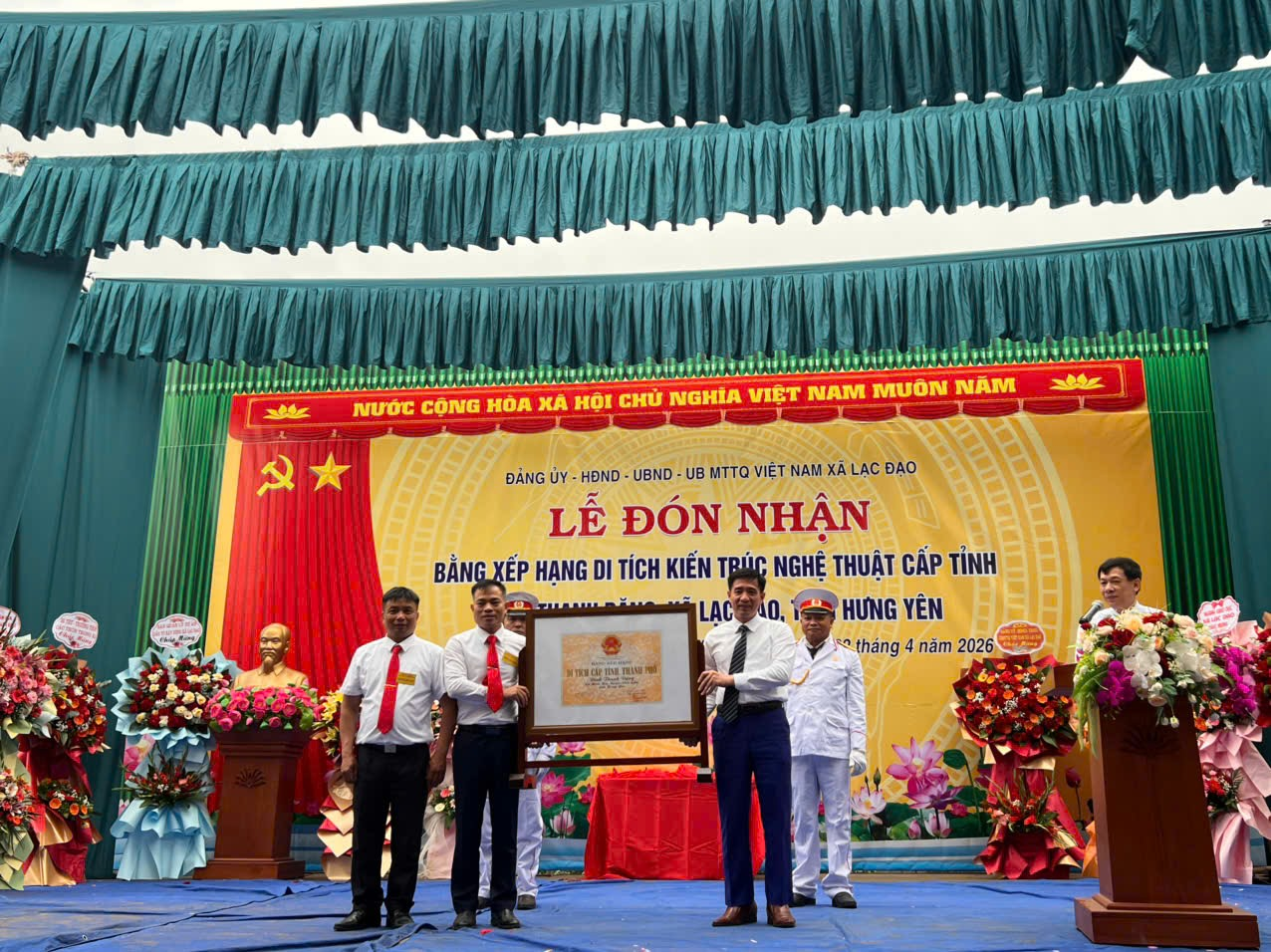 Lễ đón nhận Bằng xếp hạng di tích cấp tỉnh đình Thanh Đặng, xã Lạc Đạo, tỉnh Hưng Yên