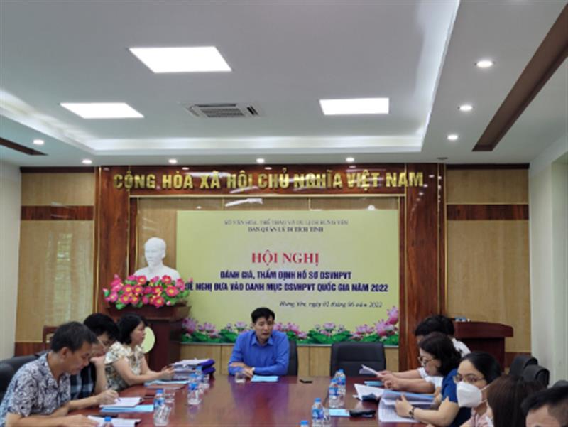 HỌP HỘI ĐỒNG THẨM ĐỊNH HỒ SƠ KHOA HỌC DI SẢN VĂN HÓA PHI VẬT THỂ ĐỀ NGHỊ ĐƯA VÀO DANH MỤC DI SẢN VĂN HÓA PHI VẬT THỂ QUỐC GIA