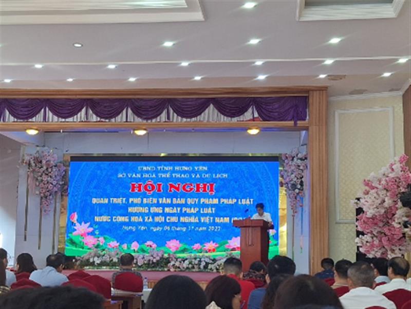 Hội nghị quán triệt, phổ biến các văn bản QPPL hưởng ứng  Ngày pháp luật nước CHXHCN Việt Nam (9/11)