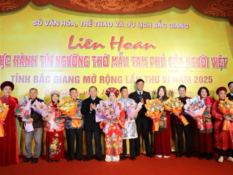 Liên hoan “Thực hành Tín ngưỡng  thờ Mẫu Tam phủ của người Việt” tỉnh Bắc Giang năm 2025