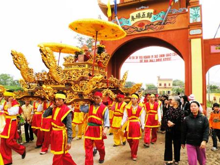 Lễ hội Nam Trì tại xã Đặng Lễ, huyện Ân Thi
