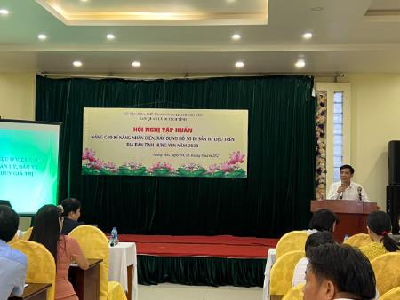 Hội nghị tập huấn Nâng cao kỹ năng nhận diện, xây dựng hồ sơ di sản tư liệu trên địa bàn tỉnh Hưng Yên năm 2023.