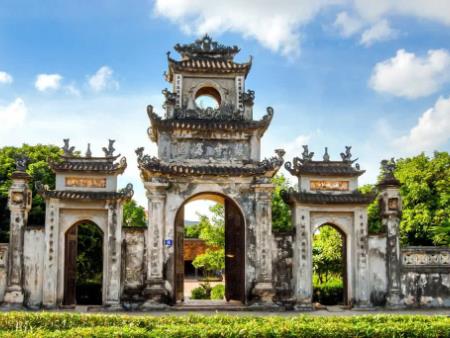 Tôn trí Xá lợi Phật tại chùa Chuông Hưng Yên